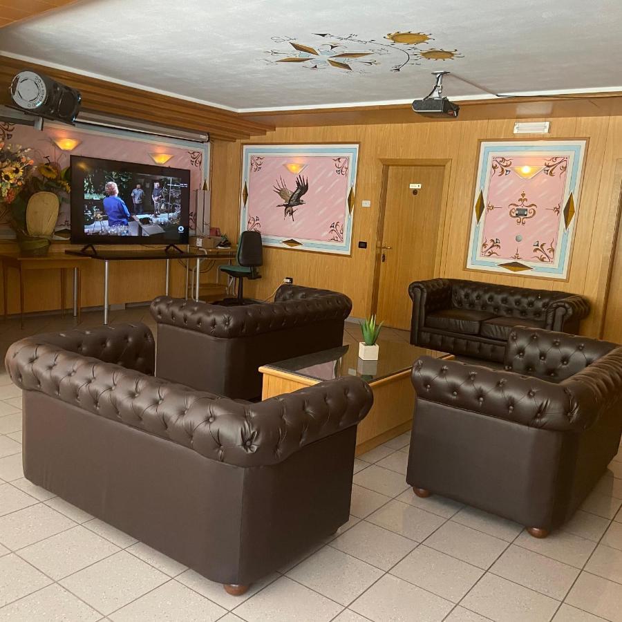 Hotel Olisamir Каведаго Екстериор снимка