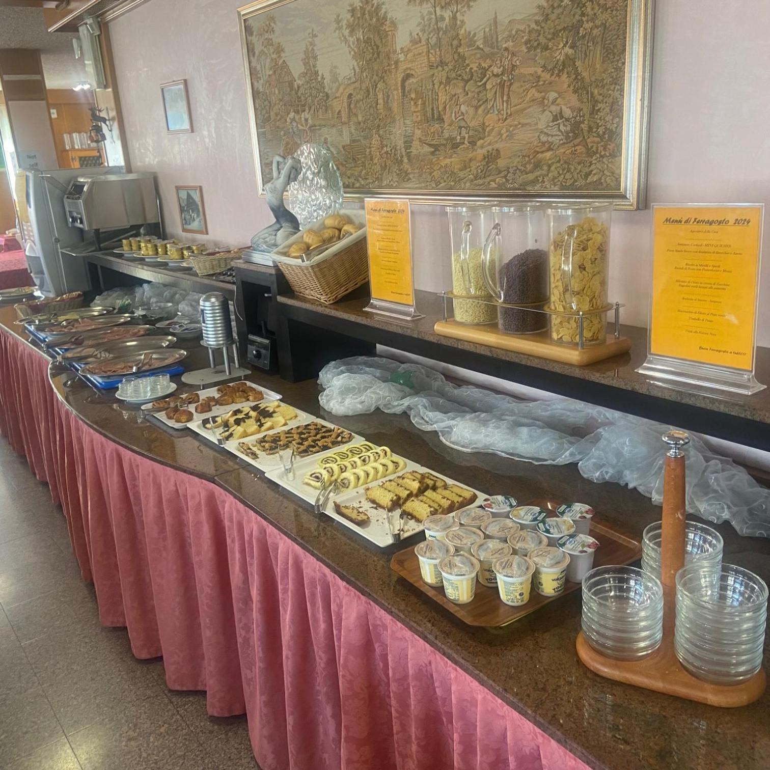 Hotel Olisamir Каведаго Екстериор снимка
